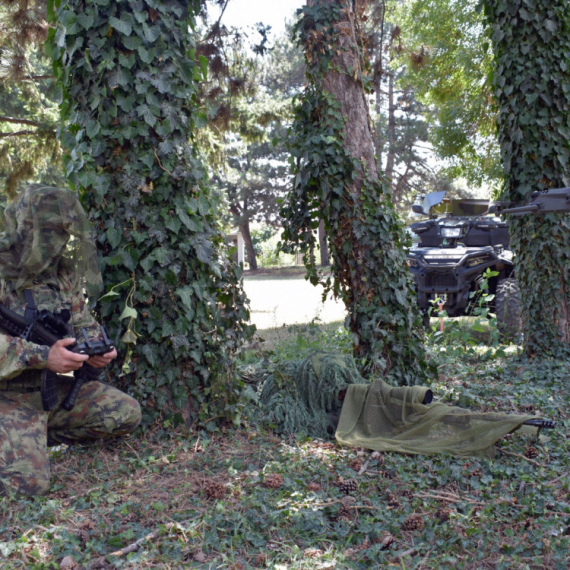 Izviđači Četvrte brigade na obuci: Zadaci na kopnu i vodi, savladavali i vodene prepreke