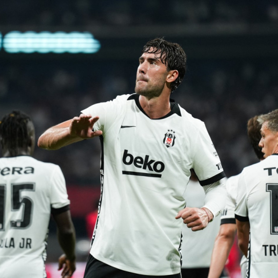 Vlahović: "Osetio sam da je Bešiktaš pravi za mene – u Juventusu nisu pričali o novom ugovoru"