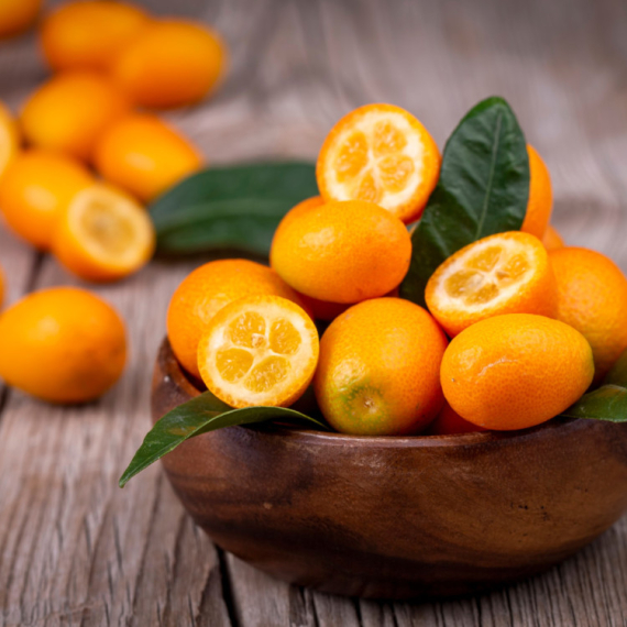 Ovaj mali citrusni plod je pun vitamina C: Mnogi nisu ni čuli za njega, a uskoro mu počinje sezona