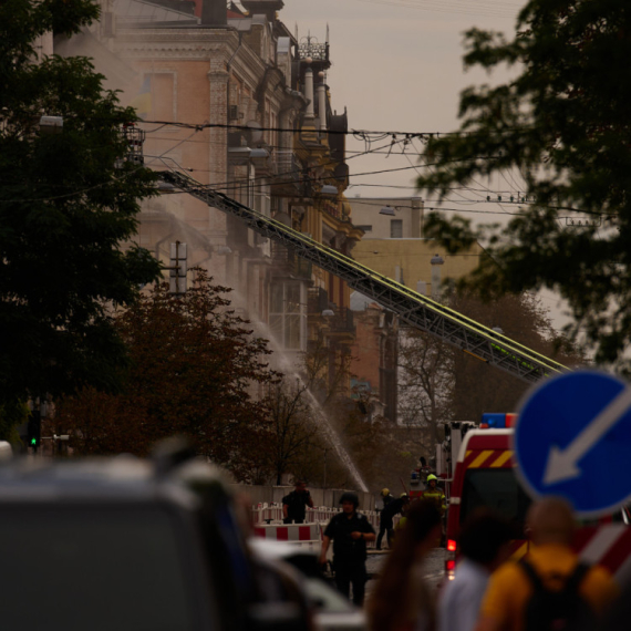 Gori Kijev; Rusi pogodili pravo u centar; Hitno se oglasio Zelenski FOTO/VIDEO