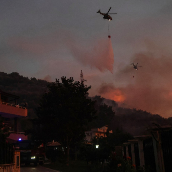 Požari širom regiona; Vatrogasci se bore da lokalizuju vatrene stihije