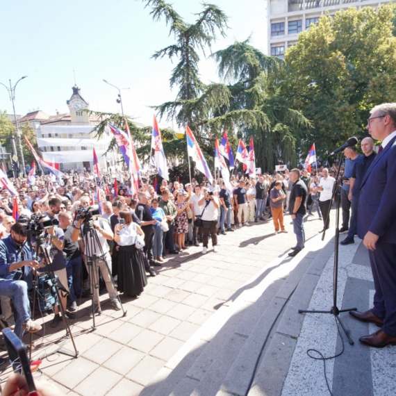 Vučić najavio ogromne investicije: "Imaćemo najmodernije porodilište"; "Studentski dom završavamo za 2 meseca"