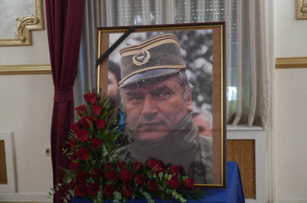 U toku komemoracija generalu Ratku Mladiću u Domu vojske FOTO