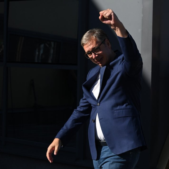 Vučić otkrio kada će saopštiti visinu povećanja plata i penzija: Uskoro i pomoć od 20.000 do 35.000 dinara