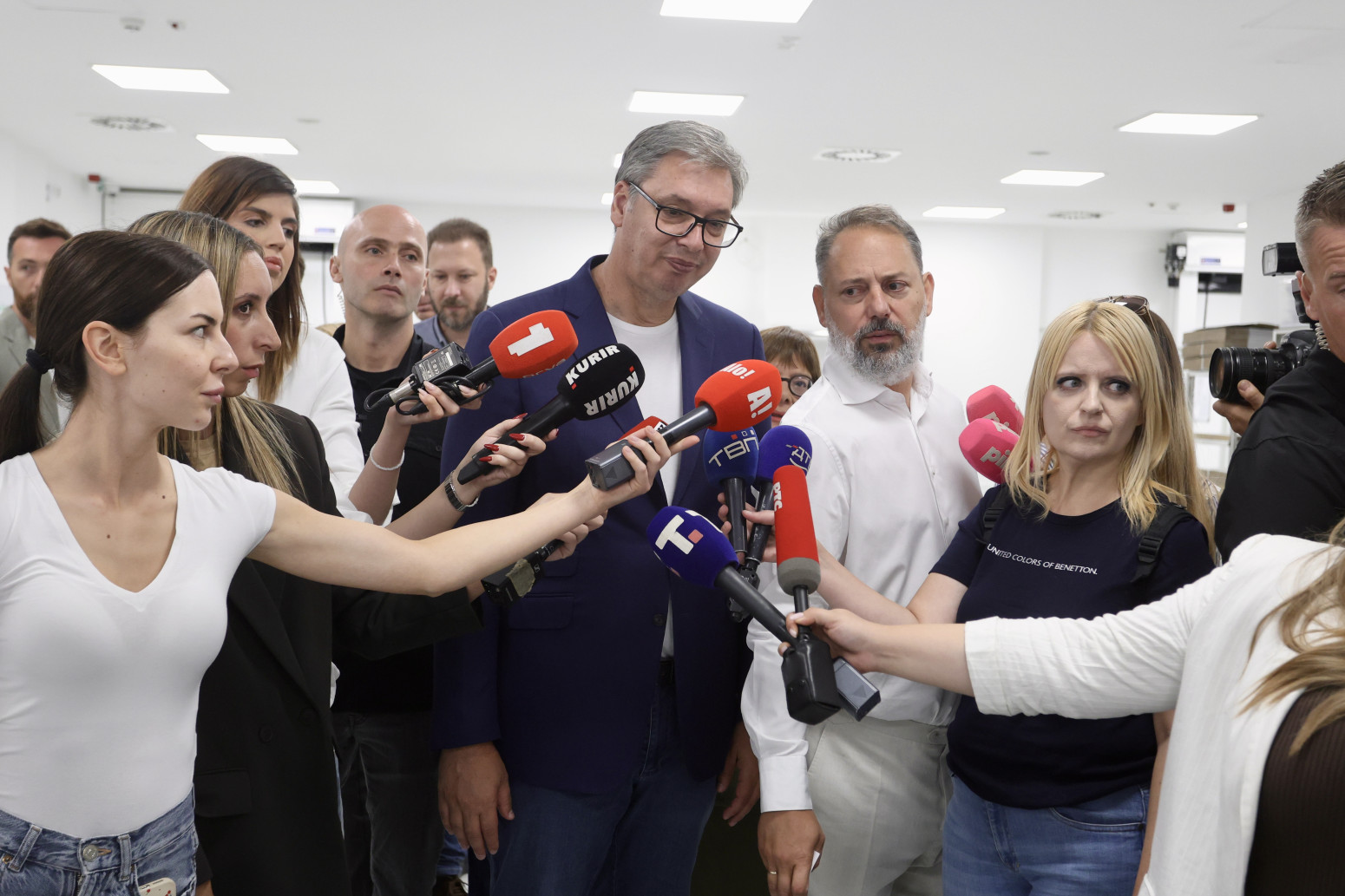 Vučić obišao kompaniju Phi Academy: Puteve nastavljamo da radimo, povezujemo Odžake sa Smajlijem