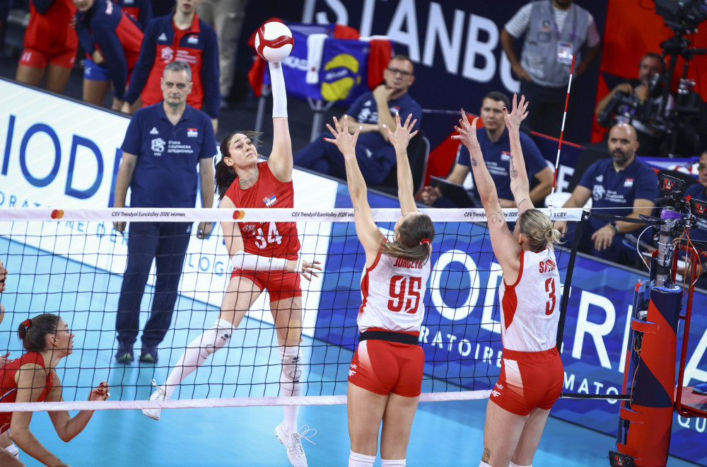 Terzićev izlazak poremetio Srbiju – Poljska produžila meč!