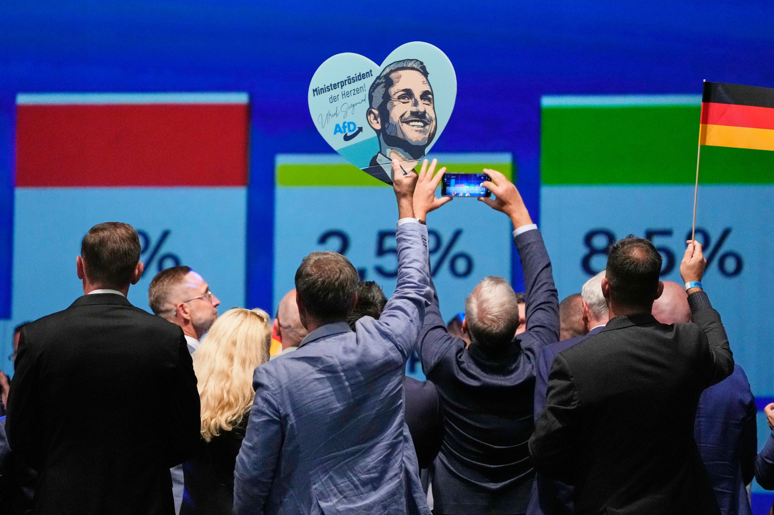 Istorijska pobeda AfD-a; Ekstremna desnica ispisala novu stranicu političke istorije FOTO