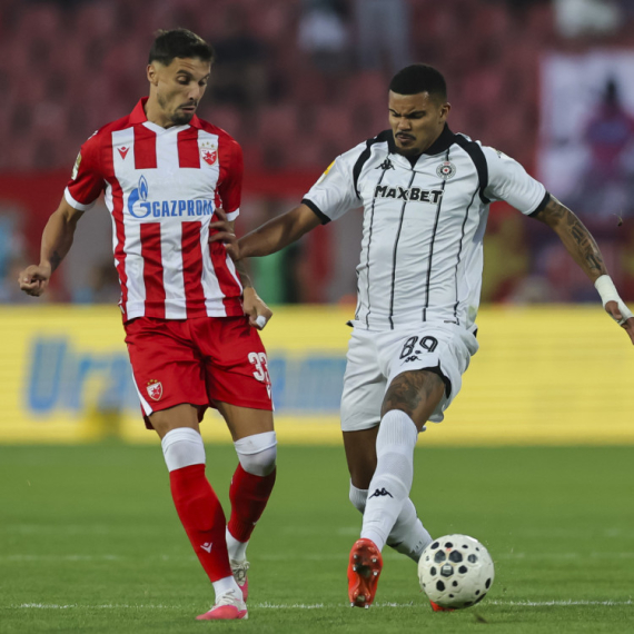 Najbrži gol u istoriji, pa VAR, penal i preokret – Zvezda "srušila" Partizan u derbiju