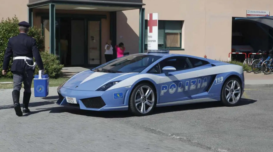 Kad policiji treba brzina, stiže Lamborghini: Temerario od 920 KS ima veoma važnu misiju