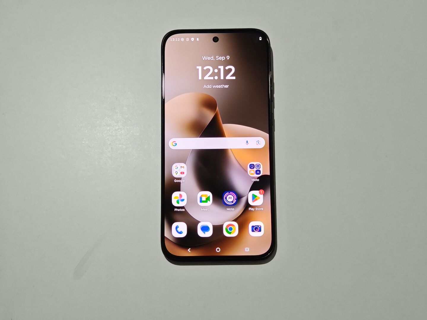 Motorola Moto G77: Sveobuhvatan telefon uz koji dobijate i poklon