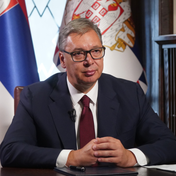 Vučić o izborima: "Građani, imaćete priliku da birate. Molim vas da to učinite na miran način"