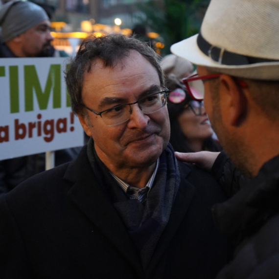 To je to, Bakić je dokaz šta nudi blokaderska lista: Nasilje, rušenje države i paljenje ljudi VIDEO