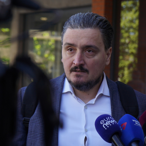 Opozicioni advokat Jovan Rajić priznao: "Vučić je zab'o džekpot rastakanjem opozicije" FOTO