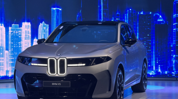 Stigli su: Premijerno predstavljene nove generacije BMW X5 i Serije 7! FOTO