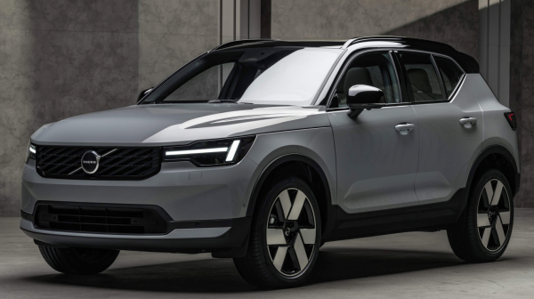 Volvo nije menjao ono što svi vole, ali je XC40 dobio nekoliko važnih unapređenja FOTO