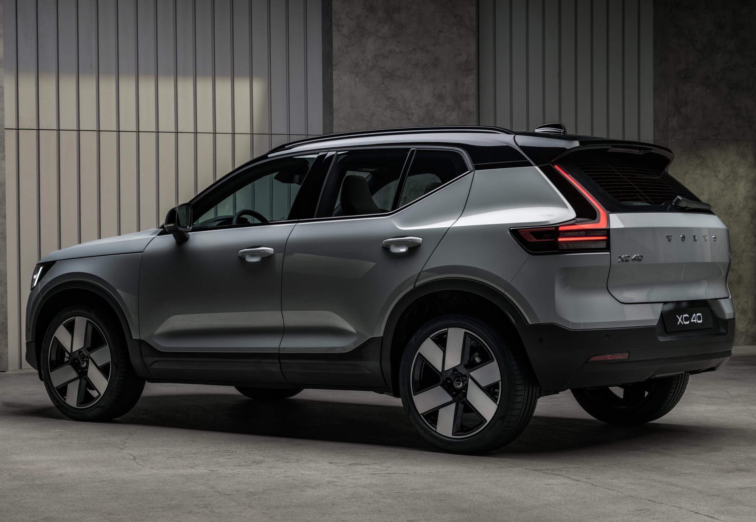Volvo nije menjao ono što svi vole, ali je XC40 dobio nekoliko važnih unapređenja FOTO