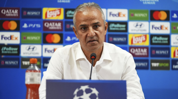 Šok u Fenerbahčeu – trener podneo ostavku posle remija sa Romom