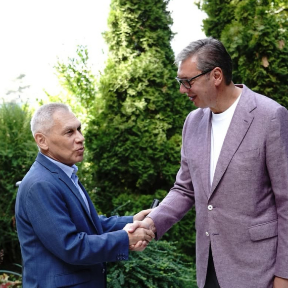 Vučić sa Bocan-Harčenkom: "Uskoro ističe ugovor o gasnom aranžmanu"