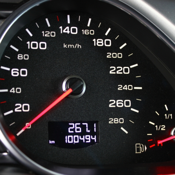 Nije važan samo broj kilometara: Svaki peti automobil u Srbiji previše "maltretiran"