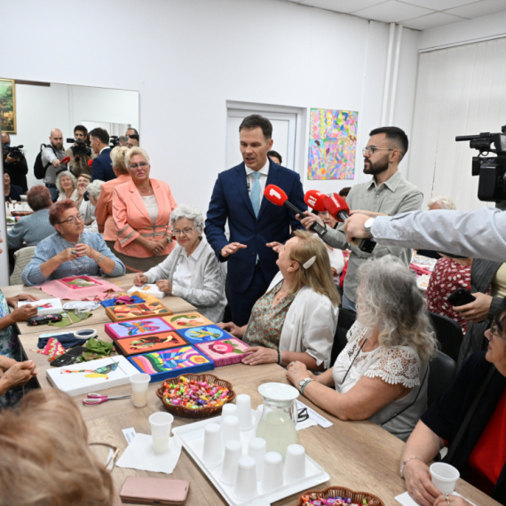 Mali: "Snažna podrška države penzionerima"; Dva miliona građana dobija pomoć vrednu oko 50 milijardi FOTO