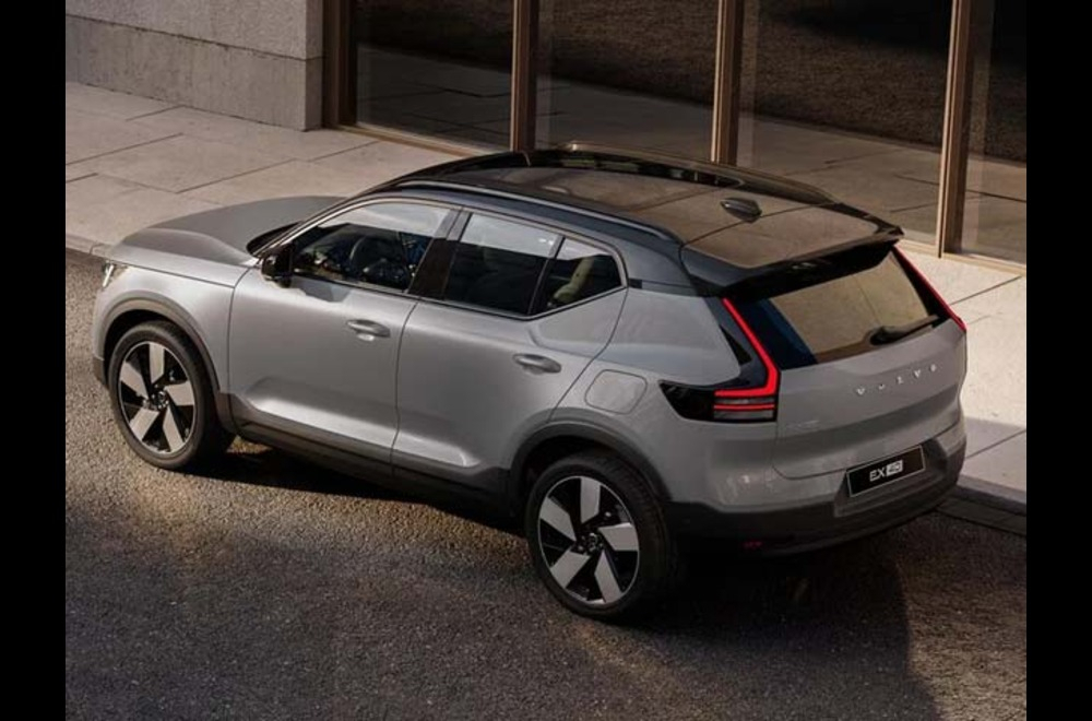 Volvo osvežio EX40: Do 576 km dometa, snažniji pogon i mnogo više tehnologije