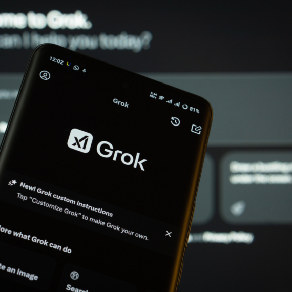 Preokret: Mask odustao od tužbe protiv Apple-a?