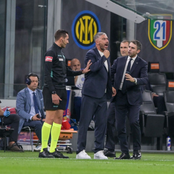 Suspendovan Aleksandar Kolarov – evo šta je sve rekao sudiji VIDEO