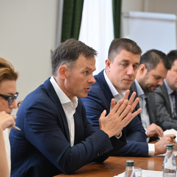 Mali sa delegacijom MMF: Počela četvrta revizija ekonomskog programa Srbije