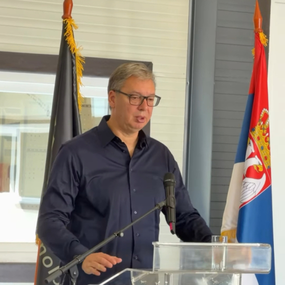 Vučić otvorio fabriku dronova: "U planu još najmanje tri širom Srbije" VIDEO