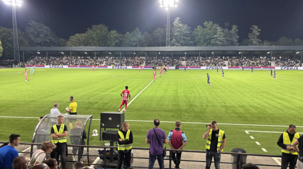 Zvezda protiv Železničara – počela je utakmica