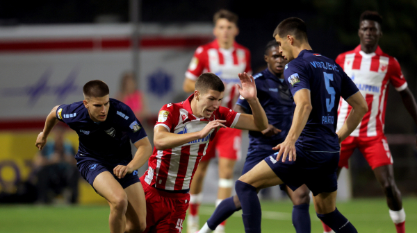 Zvezda vodi u Pančevu – upalio se alarm, prekid, pa gol