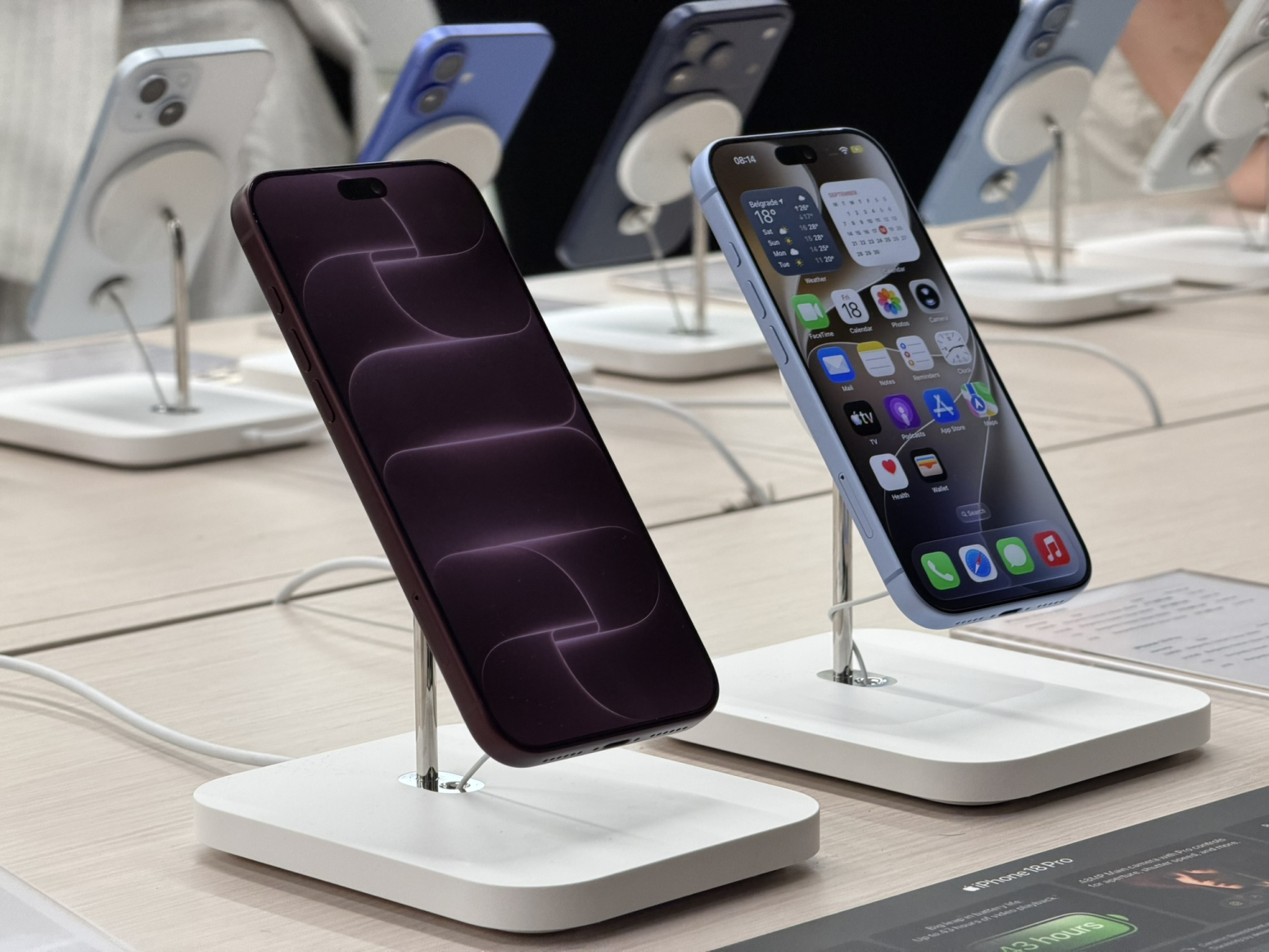 iPhone 18 Pro i Pro Max zvanično u Srbiji: Nove cene, nove boje, novi čip FOTO