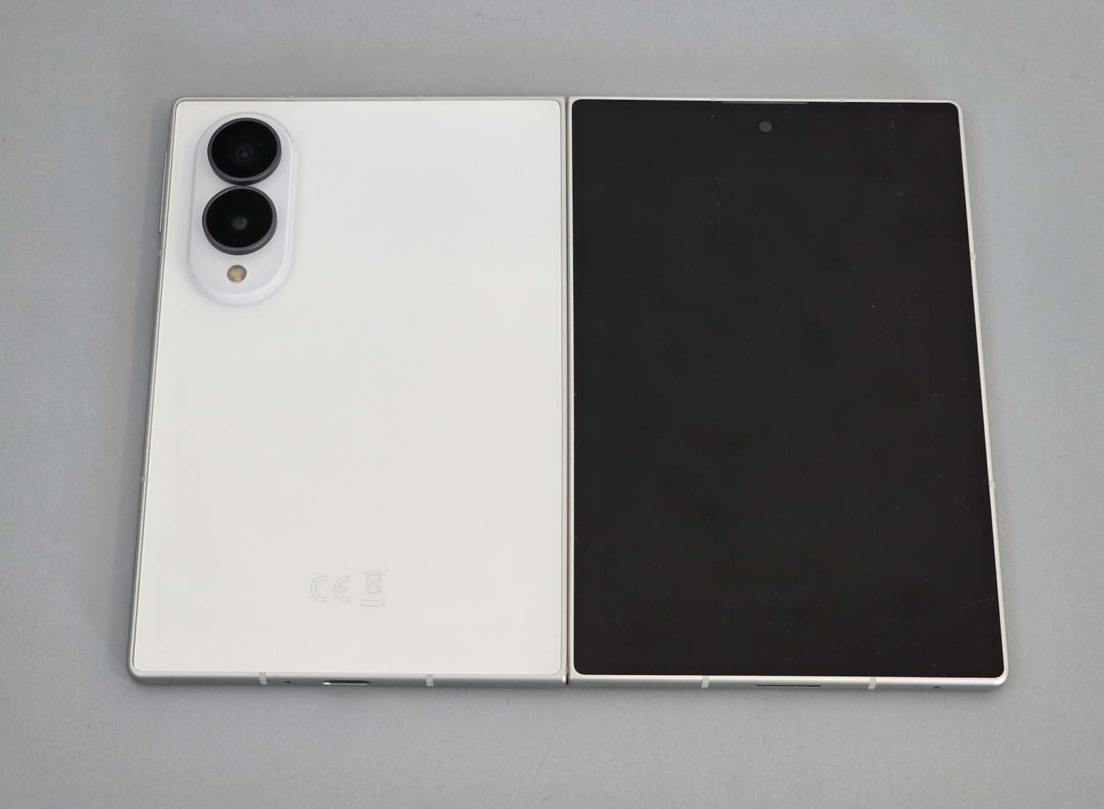 TEST Samsung Galaxy Z Fold8: Konačno sklopivi telefon koji ima smisla