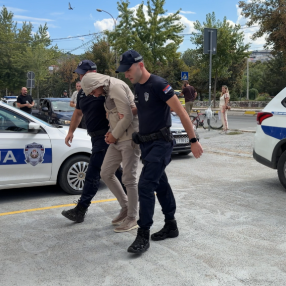 Uhapšen muškarac u Novom Pazaru: Držao Uzbekistance kao taoce, uzeo im pasoše i nije ih plaćao FOTO/VIDEO