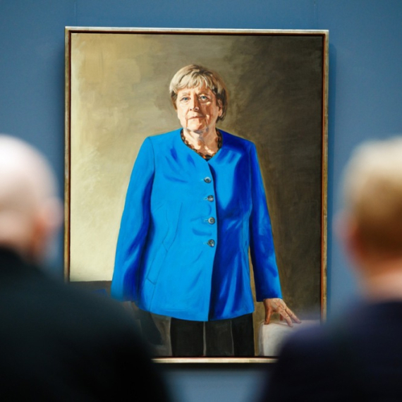 Svi žele da vide portret Angele Merkel: Zbog velikog interesovanja produžena izložba