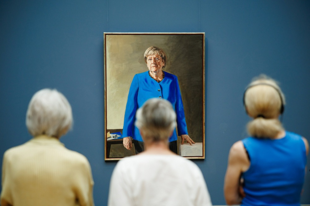 Svi žele da vide portret Angele Merkel: Zbog velikog interesovanja produžena izložba