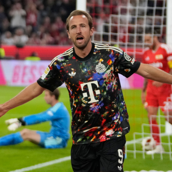 Surovi Bajern dao sedam – tri gola Olisea i 100. bundesligaški gol Kejna