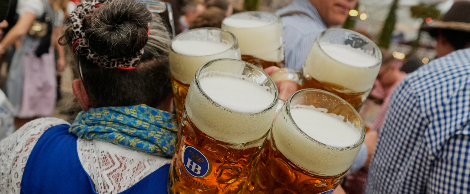 Cene piva na ovogodišnjem Oktoberfestu iznenadile; Počeo najiščekivaniji događaj godine u Minhenu FOTO
