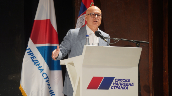 Vučević u Starim Banovcima: "Treba nam mir, ne incidenti"; "Mir i stabilnost su preduslov razvoja Srbije"