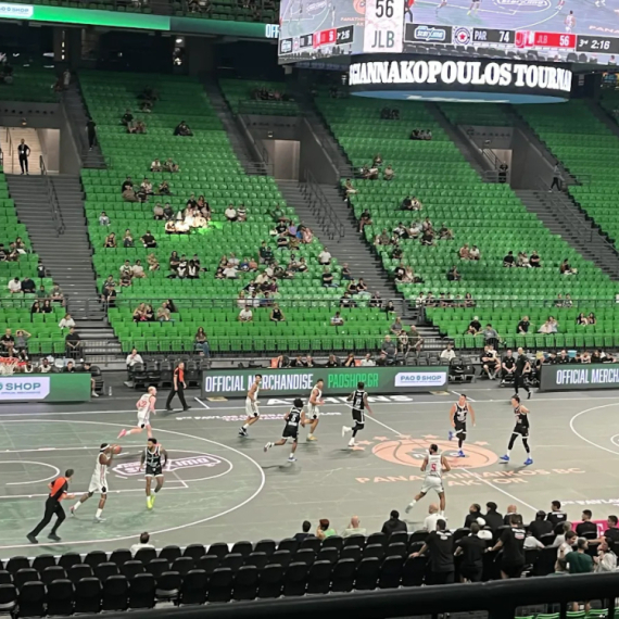 Partizan razbija Burg