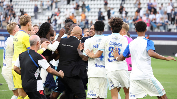 Rosenior napravio haos: Burno slavlje pred navijačima bivšeg kluba VIDEO