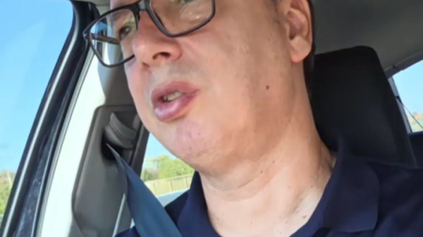 Vučić vozio novom obilaznicom oko Kragujevca: "Ovo je spas za grad"; Otvoreno prvih pet kilometara VIDEO