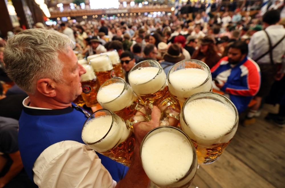 Haos na Oktoberfestu: Nizali se incidenti, policija imala pune ruke posla FOTO