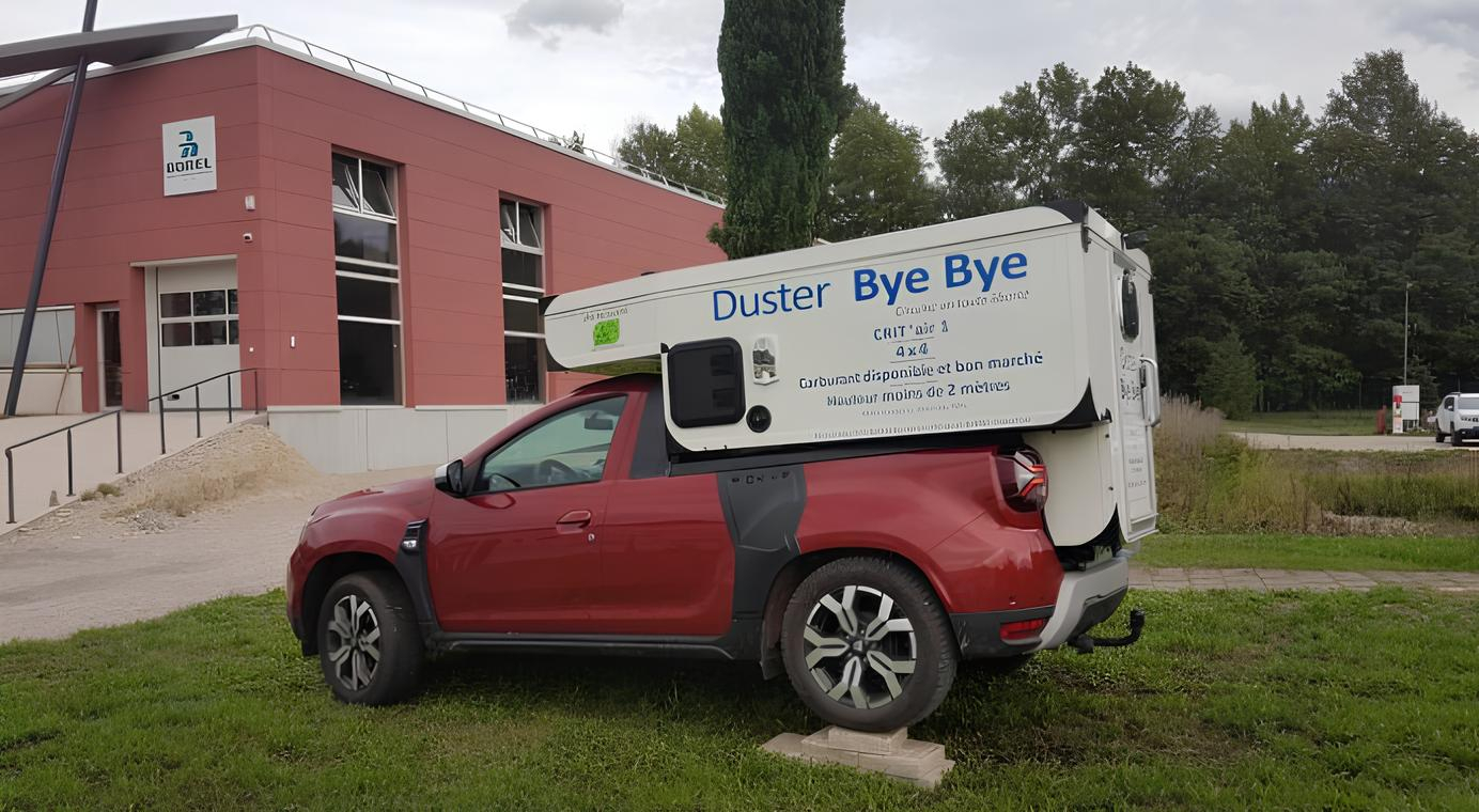 Dacia Duster više nije samo SUV: Postao je pick-up i kamper FOTO