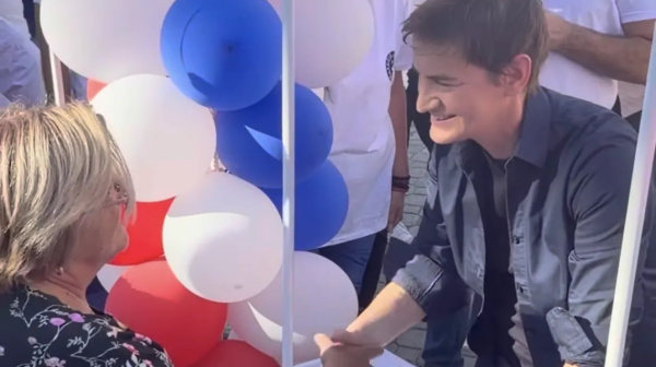 Brnabić u Vršcu: "Došla sam kako bih pozvala ljude da 25. oktobra izaberu ljubav umesto mržnje" VIDEO