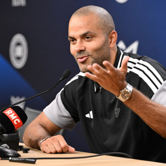 Bivši čelnici Lejkersa kupuju Asvel od Parkera?