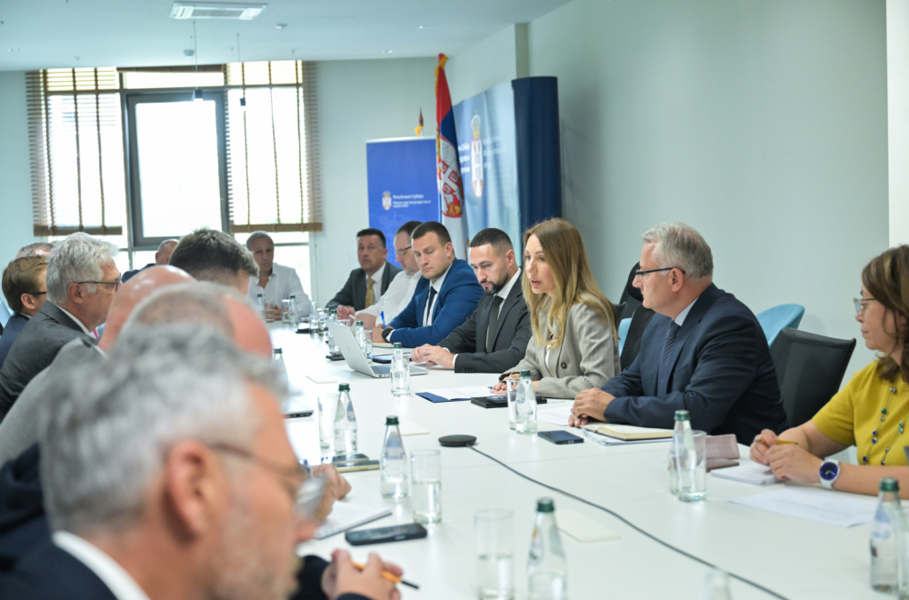 Oglasila se Đedović Handanović: Nema razloga za brigu, neće biti nestašice goriva