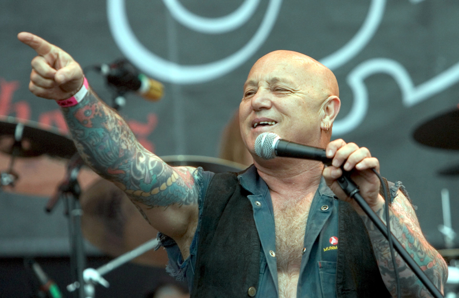 Tužna vest iz sveta roka: Preminuo legendarni frontmen grupe Rose Tattoo