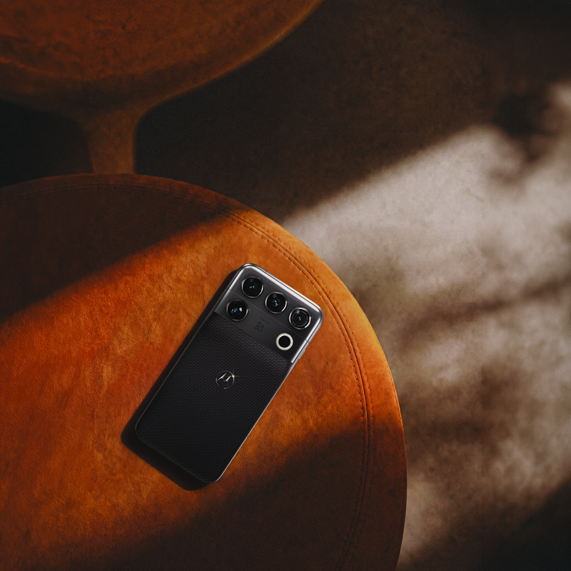 Predstavljena Motorola Signature 27: Unutra je Snapdragon 8 Elite Extreme Gen 6!