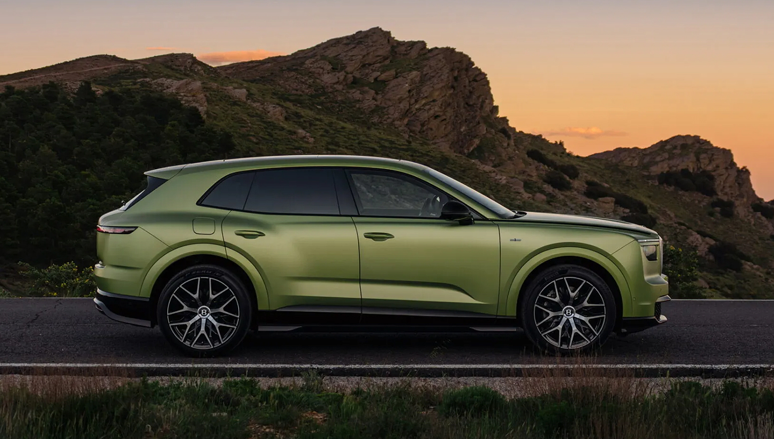 Bentley napravio veliki zaokret: Ovo je njegov prvi potpuno električni model FOTO